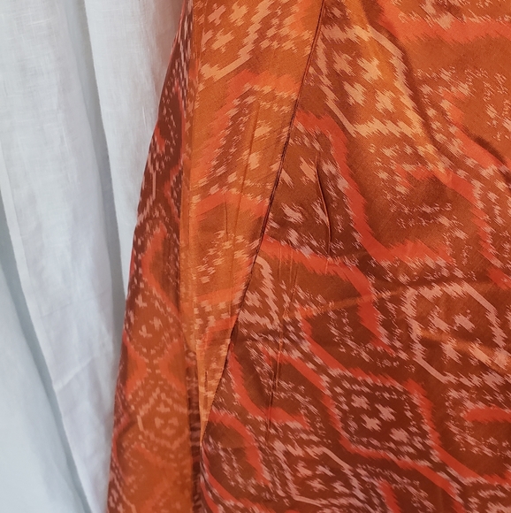 Burnt Orange Ikat silk dress by Banana - Picture 6 of 7